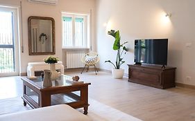 Vatican 4 Bedroom Apartment With Private Parking